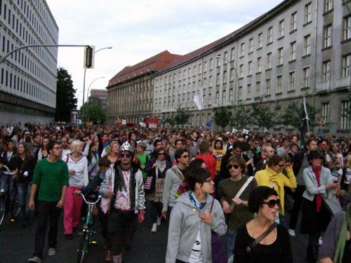 megaspree stralauer str berlin demo